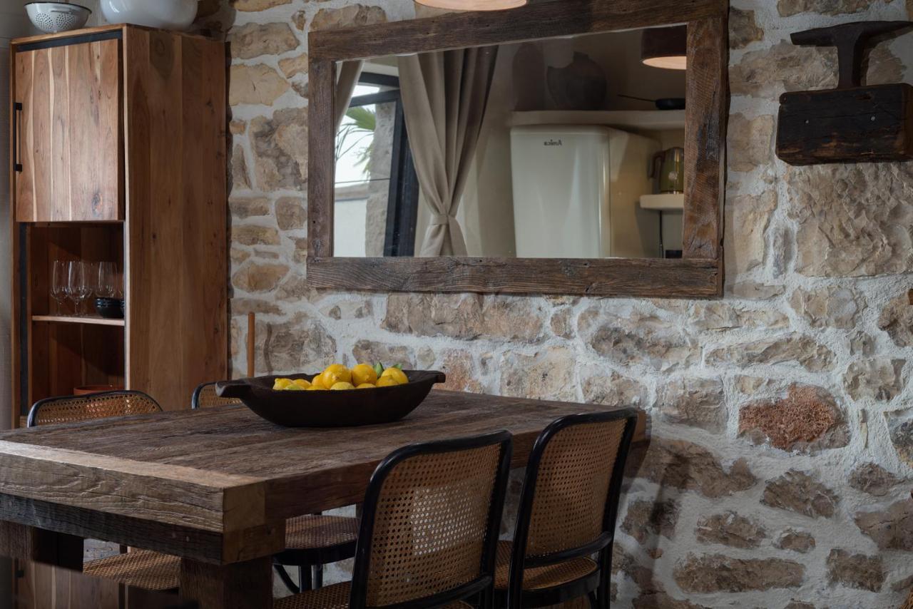 Blacksmith'S House - Rental House With Heated Pool Поседарье Екстериор снимка